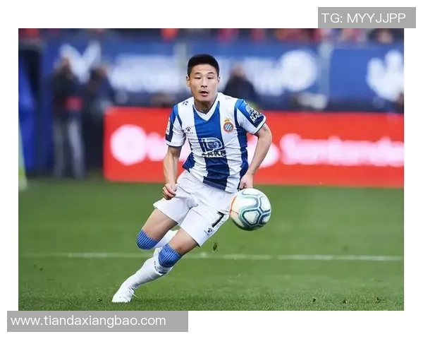 加盟国外足球明星的魅力与挑战如何影响中国足球的发展与未来